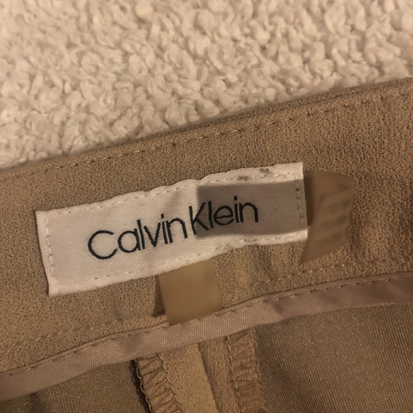 Calvin Klein Pleated Dress Pants 🤍 - Picture 3 of 9